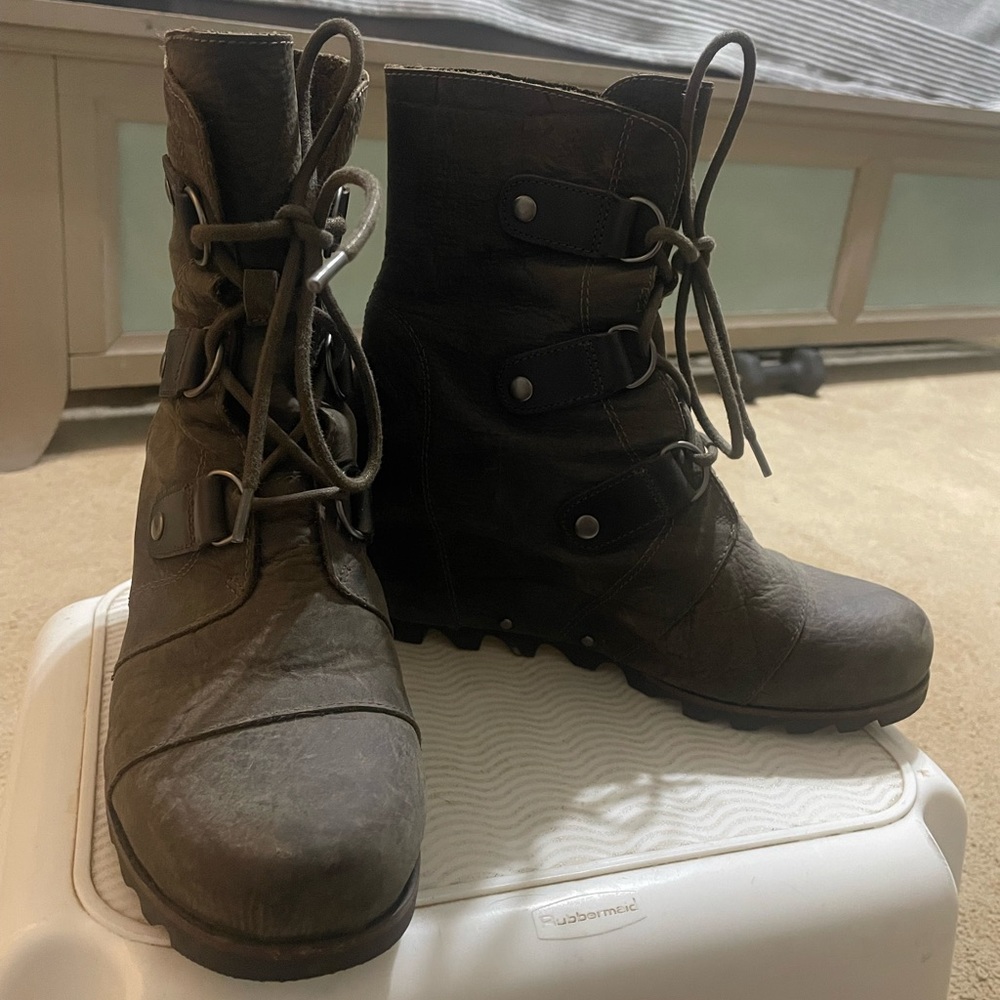 Sorel Joan of Arc wedge